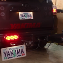 KIT DE LUZ Y PLACA DE MATRÍCULA DEL SISTEMA YAKIMA EXO